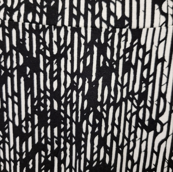 Lularoe Azure stripe A-line Skirt Black White Stripe S - Picture 3 of 9